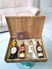 Stock Cassetta liquori vimini