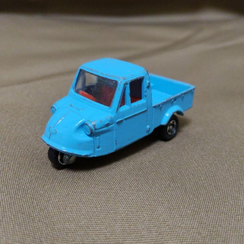 Minicar camion tre ruote