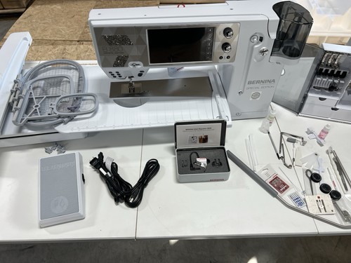 Bernina 880 plus crystal - 880,