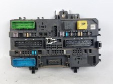 5DK00866932 SCATOLA FUSIBILI