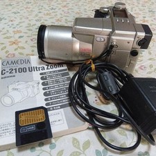 OLYMPUS C-2100Ultra Zoom con