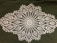 Centrino all'uncinetto con