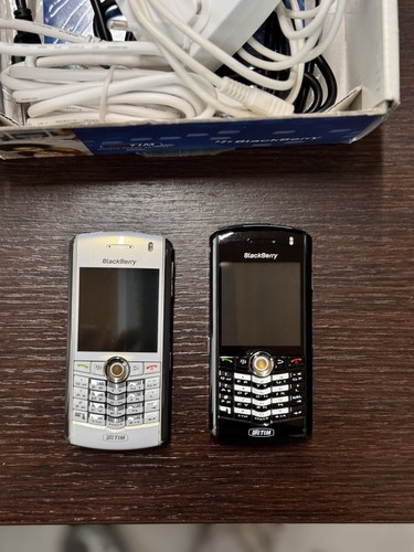 Blackberry pearl 8100 - blackberry, black
