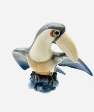 Statuina uccellino tucano 1923