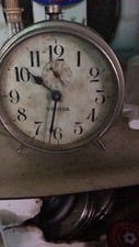 Antico orologio da tavolo