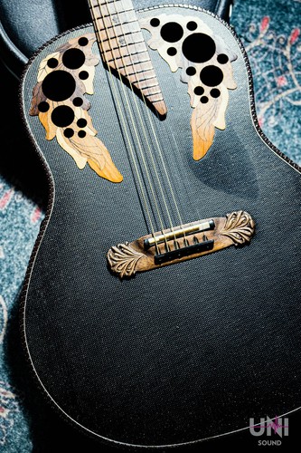 Chitarra acustica usata