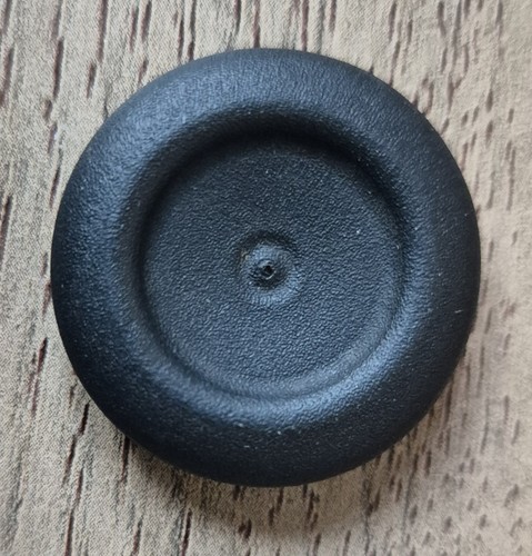 Coperchio tappo occhiello