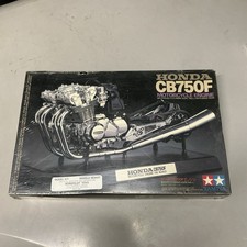 TAMIYA 1/6 HONDA CB 750F