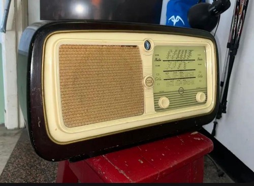 Vendo radio epoca - vendo,
