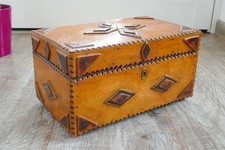 Vecchio piccolo portagioie