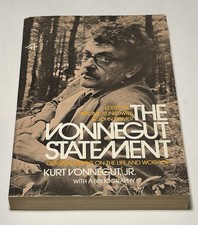 Essays on Kurt Vonnegut Cat's Cradle Slaughterhouse-Five VINTAGE PAPERBACK BOOK