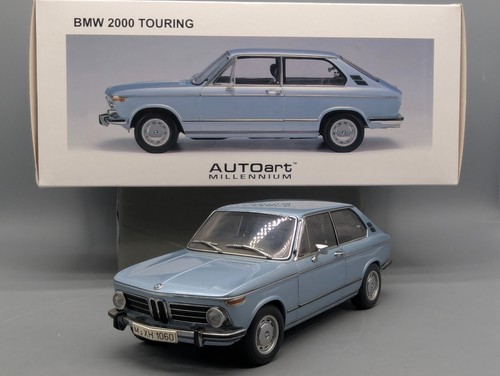 Modellini auto tipo - 1:18,