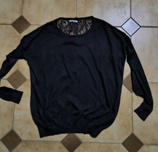 maglia color nero con ricamo