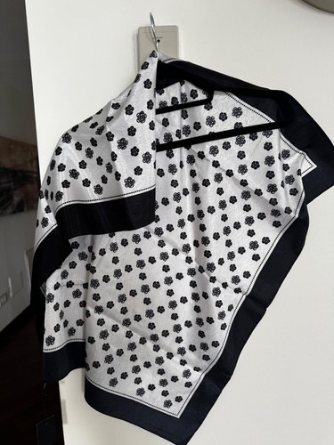 Foulard setaq