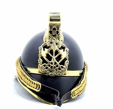 Elmetto reale materiale ottone