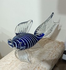 Statuina pesce tropicale in