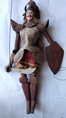 Pupi siciliani lavorazione - pupi, a