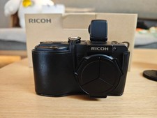 Fotocamera digitale compatta