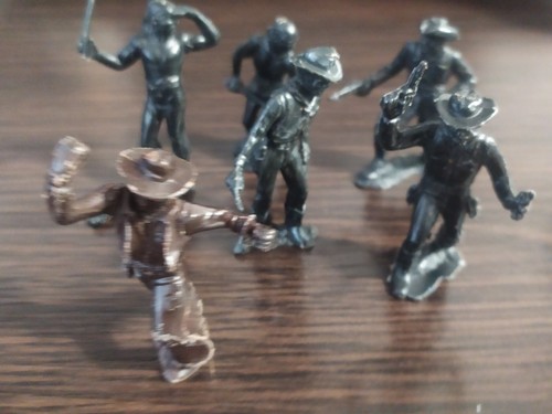 Figurine vintage soldatini