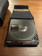 1986 Sony D-55T Discman & BP200 Lettore CD portatile con FM/AM/TV