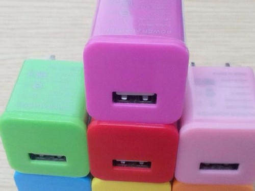 Caricabatteria spina usb - caricabatteria,