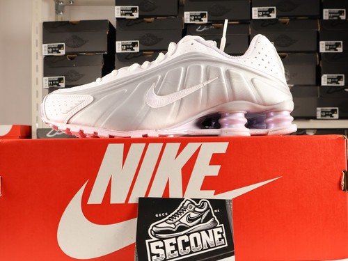 Nike wmns shox white and - white,