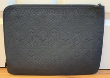 Louis Vuitton Astuccio Voyager