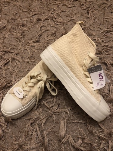 Nuovi primark stivali - nuovi🖤🖤primark,
