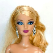 Barbie 2011 Fashionistas