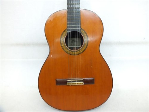 Chitarra acustica classica