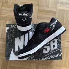 Nike SB Dunk Low x Wasted
