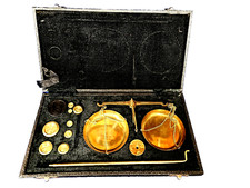 Bilancia antica finitura