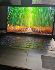 ASUS Vivobook 15 OLED 15,6" - i5 11th - 24GB - 1TB