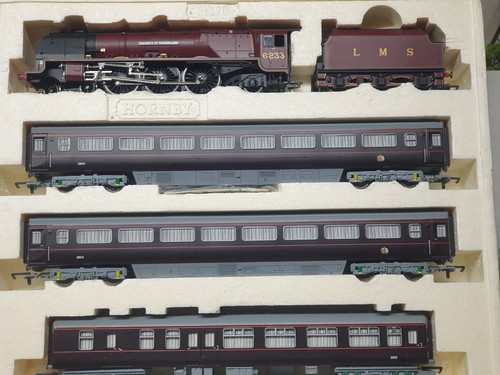 Hornby railways royal train - hornby,