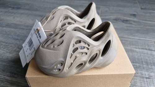 Adidas yeezy foam rnnr - adidas,