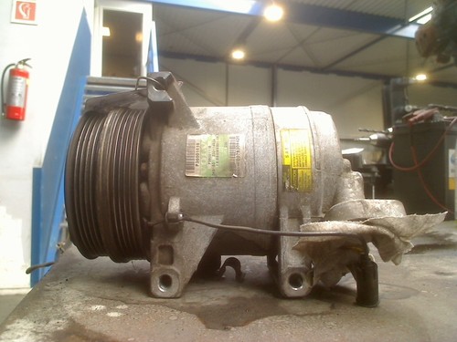 Compressore aria condizionata - compressore,