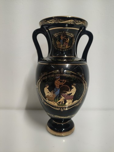 Vaso greco fatto - , a