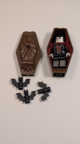 Lego 2002 studios minifigure - 2002,