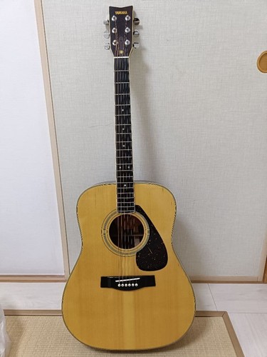 Chitarra acustica vintage