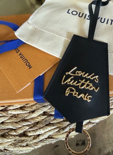 Louis vuitton scritta - vuitton, lv