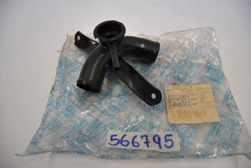 Raccordo tubo acqua radiatore