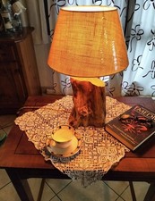 Lampada Da Tavolo In Legno Di