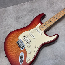 Fender Deluxe Stratocaster HSS