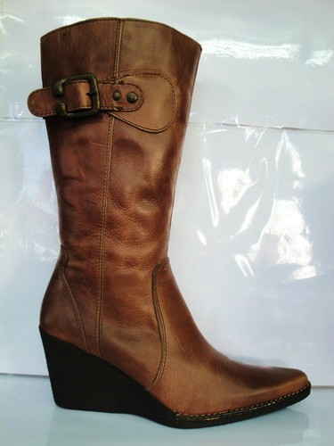 Botas piel marrón con - piel,