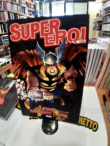 Supereroi mito thor - ",