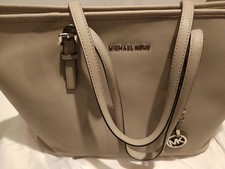 Michael Kors Jet Set Travel
