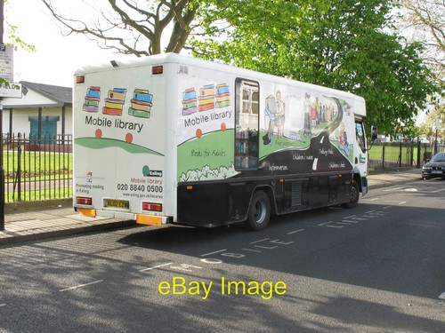 Photo 6x4 mobile - mobile, library