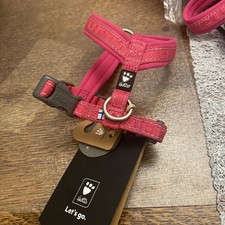 Hurtta Imbracatura Casual Eco Riflettente Rubino (Rosa Brillante) Misura 30-35cm / 12-14”