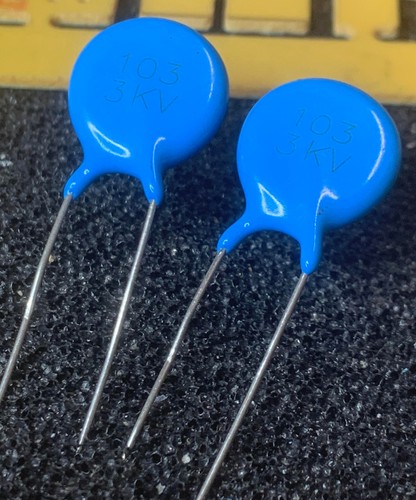 10nf 3kv condensatori - 2x,