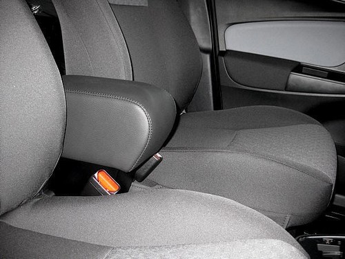 Toyota yaris hybrid - toyota, yaris-